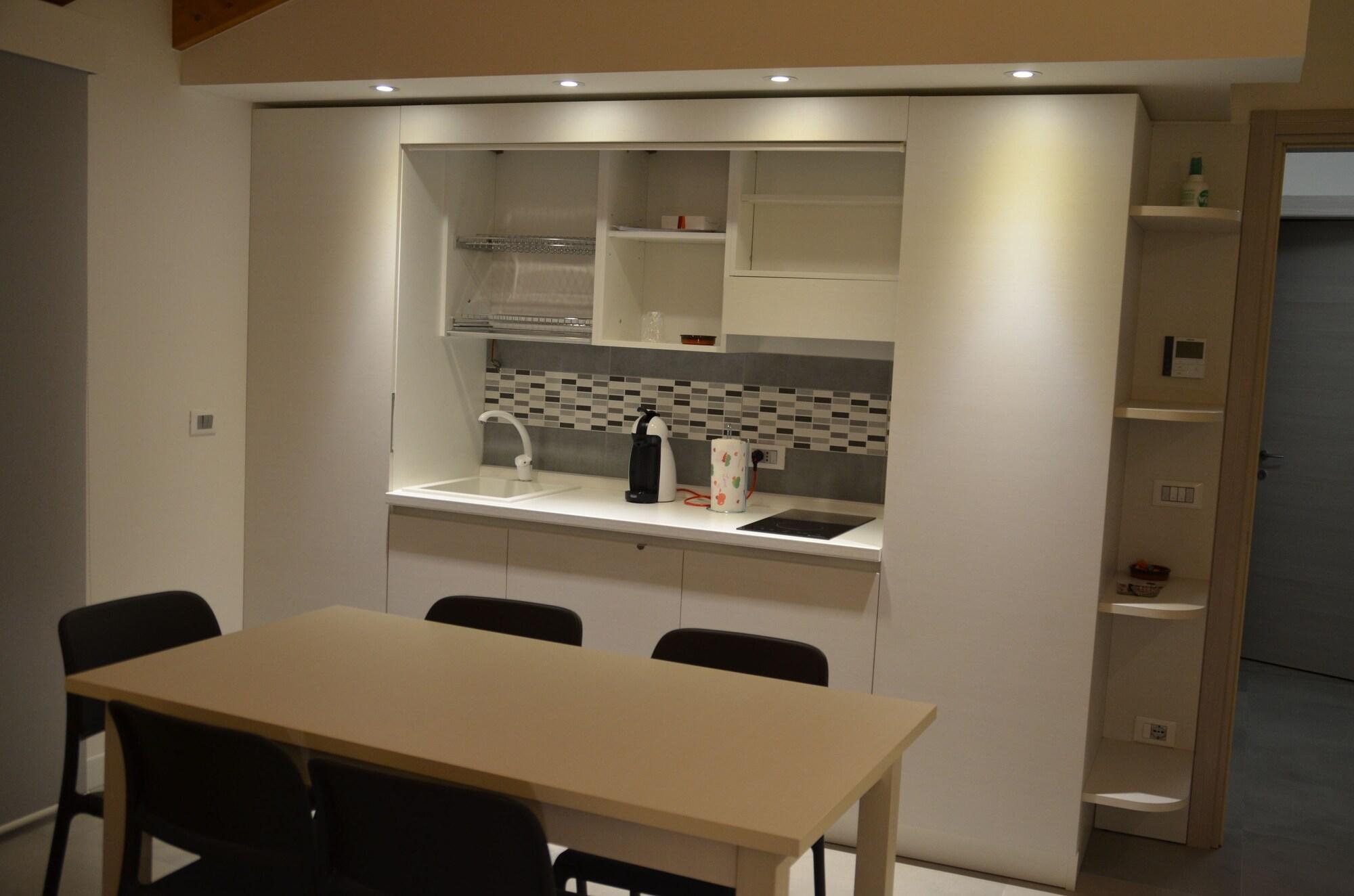 Hotel Ristorante Cigno - Camere And Aparthotel Латизана Екстериор снимка