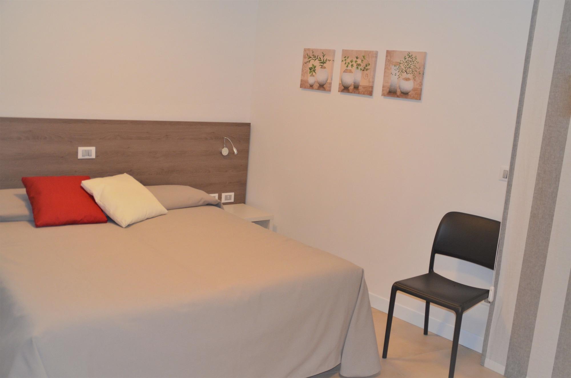 Hotel Ristorante Cigno - Camere And Aparthotel Латизана Екстериор снимка