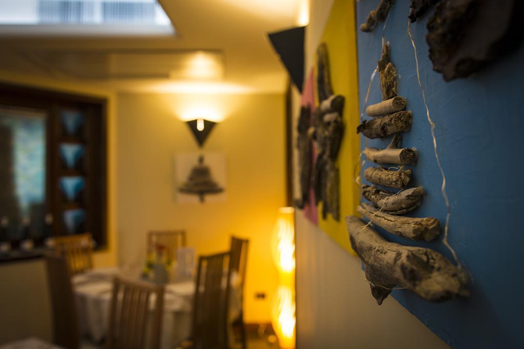 Hotel Ristorante Cigno - Camere And Aparthotel Латизана Екстериор снимка